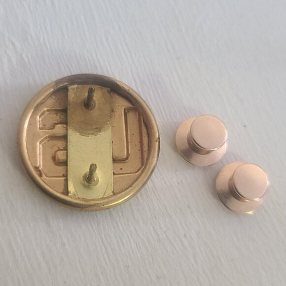 U.S. Army Military Vintage Uniform Lapel Pin Badge - USA United States America - Picture 4 of 4